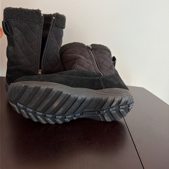 LL Bean PrimaLoft Boots - Picture 7 of 9